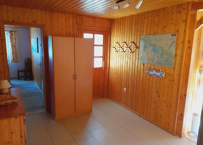 Moewe 215 * מירו